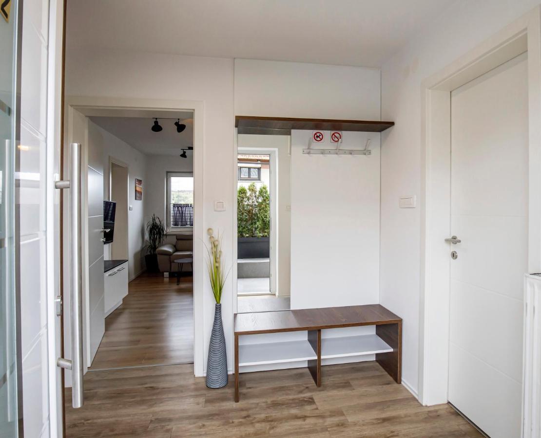 Apartments Vila Apolonia Ljubljana Bagian luar foto
