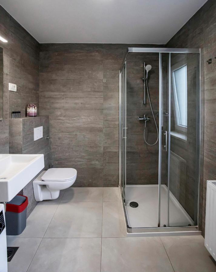 Apartments Vila Apolonia Ljubljana Bagian luar foto